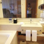 Crowne Plaza Dandong Bathroom