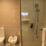 Gran Melia Jakarta Bathroom