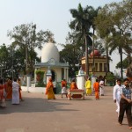 Dakhineswar Shrine and People