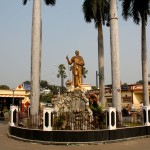 Dakhineswar Statue