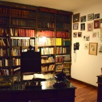 Finca Adalgisa Library