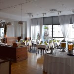 Austria Trend Hotel Restaurant seating