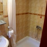 Hotel Inex Gorica Room Shower