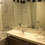 Hotel Kaunas Room Bath Shower