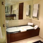 Hyatt Regency Thessaloniki Room Bath
