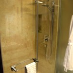 11 Mirrors Room Bath Shower