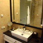 11 Mirrors Room Bathroom Sink