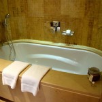 Kempinski Ishtar Dead Sea Room Bathroom Tub