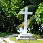 Praslin Church Cross to beach