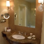 Royal Riviera Room Bathroom