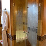 Hotel Plaza Grande Room Shower