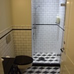 Kvosin Downtown Hotel Bathroom Shower