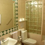 Coimbra Hotel Room Bathroom