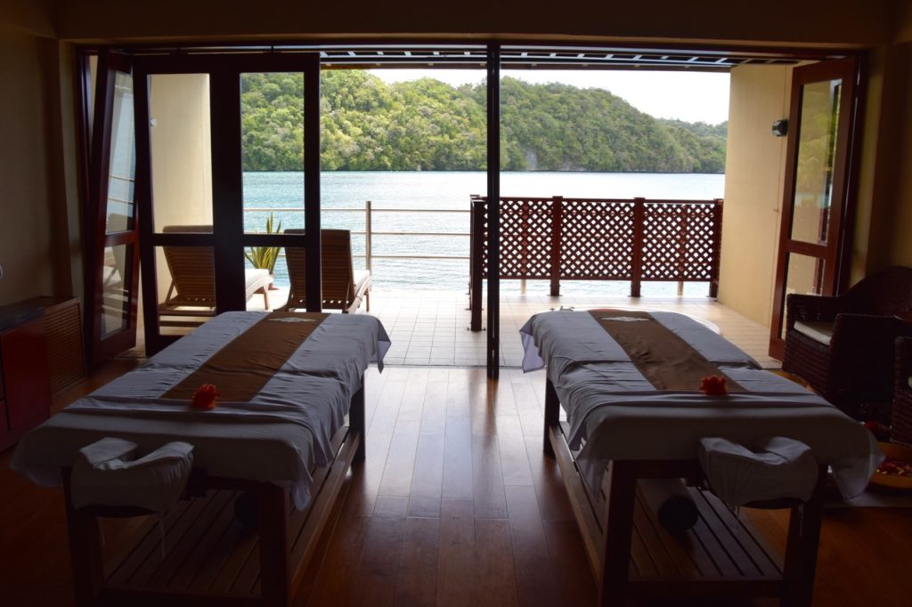 palau-royal-resort-mandara-spa-beds