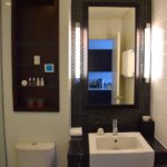 grand-papua-room-bathroom