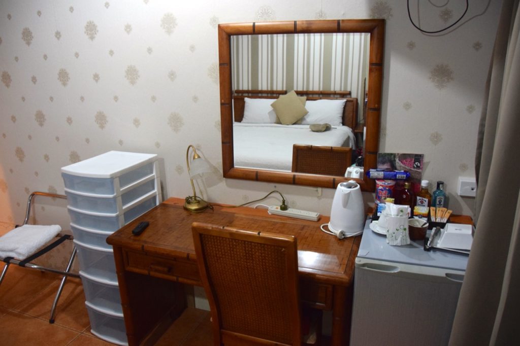 little-italy-tonga-room-desk