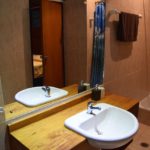 loloata-resort-room-bathroom