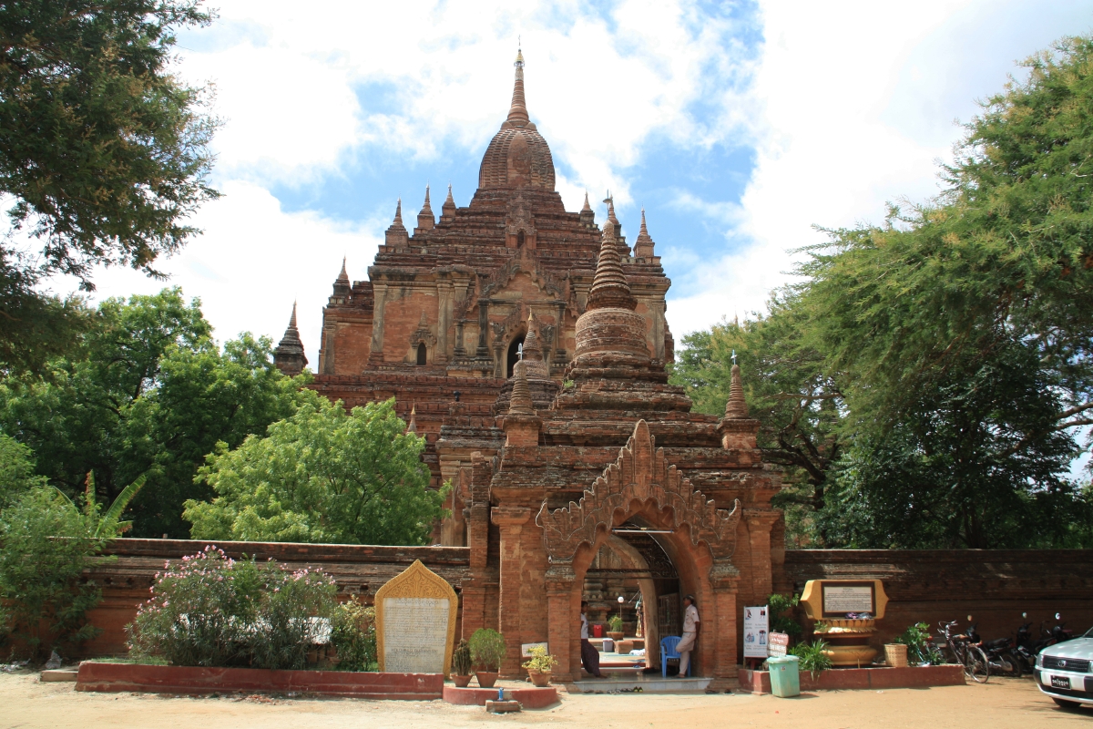 Worlds temples. Htilominlo Temple. Ава Сагаинг Мьянма. Мьянма туры цены. Myanmar bago City.