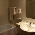 hotel-franco-bathroom