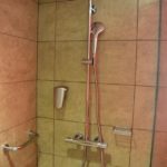 park-inn-libreville-room-shower